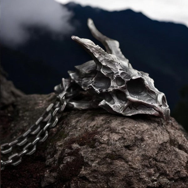 Halsketting met drakenschedel