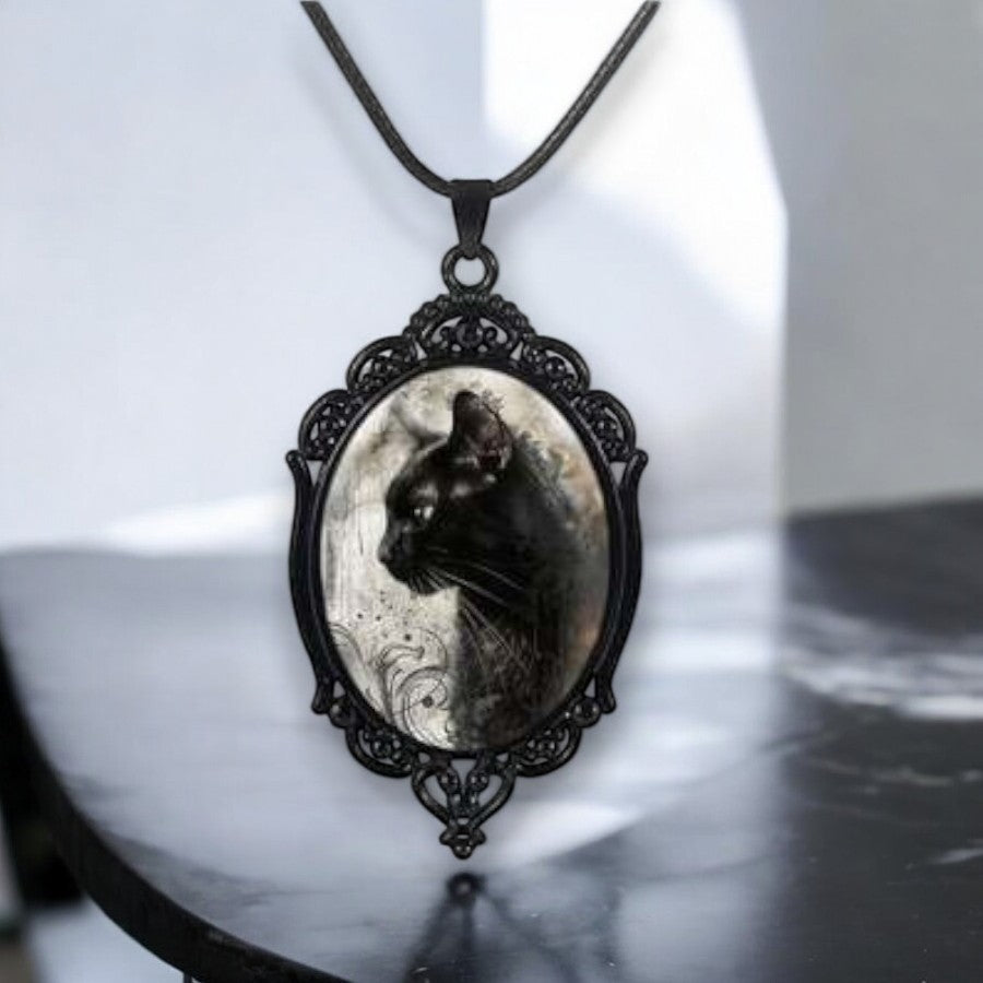 Gothic koordketting met amulet met verschillende afbeeldingen