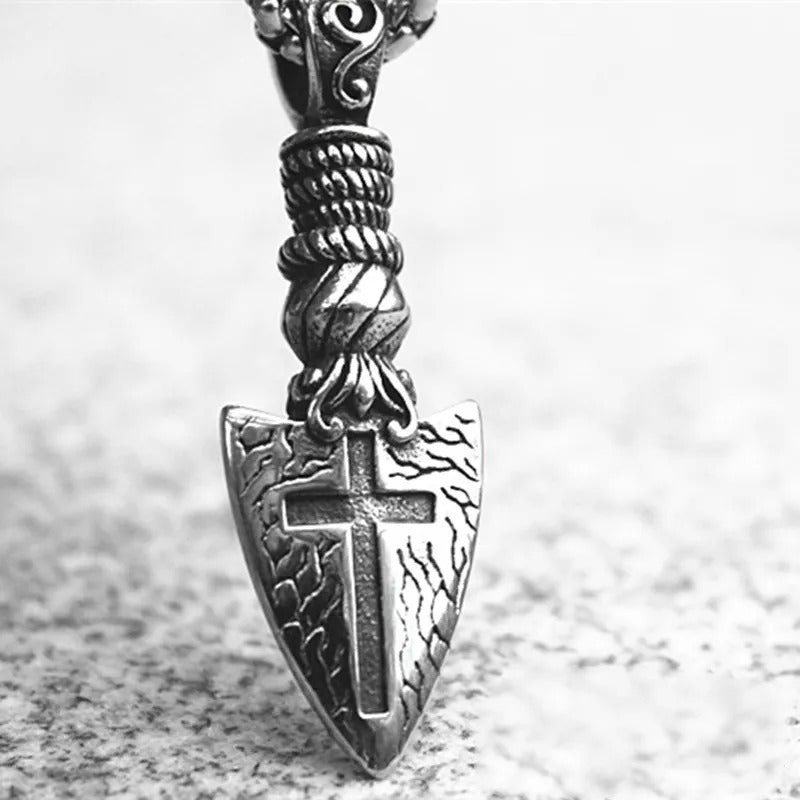 Halsketting voor heren met viking schild met kruis