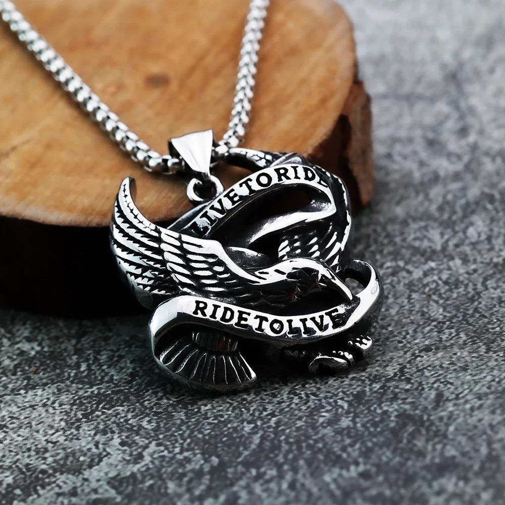 Halsketting met adelaar en tekst: Live to ride, Ride to live