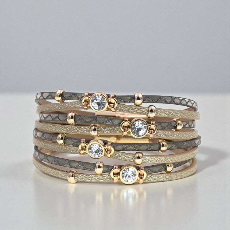 Multilayer damesarmband met gouden parels en strassteentjes