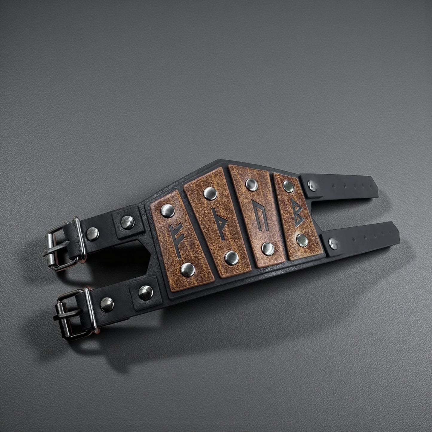 Viking armband met dubbele gesp