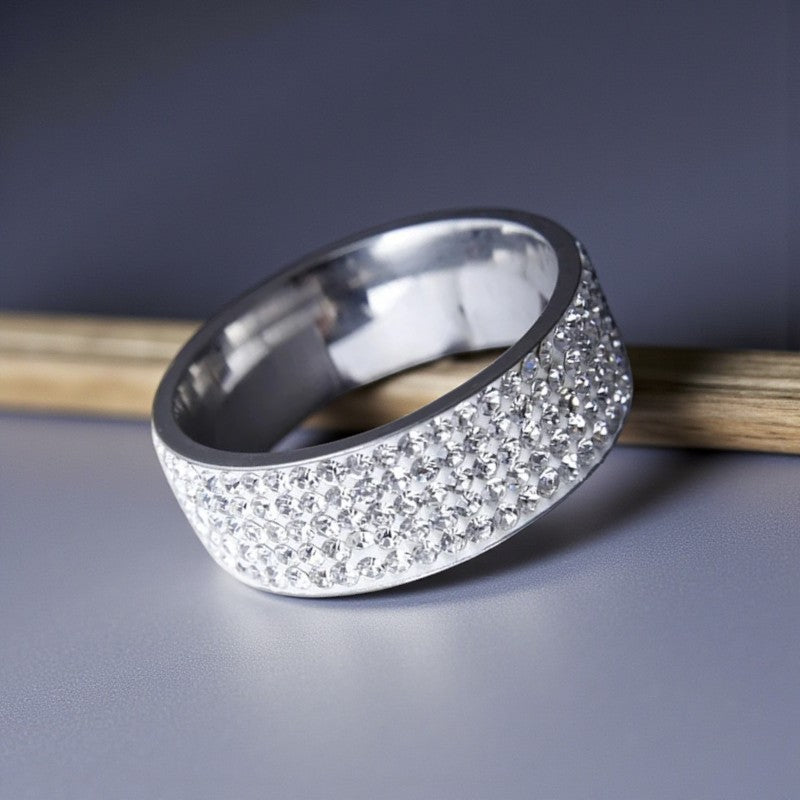 Unisex ring met strassteentjes