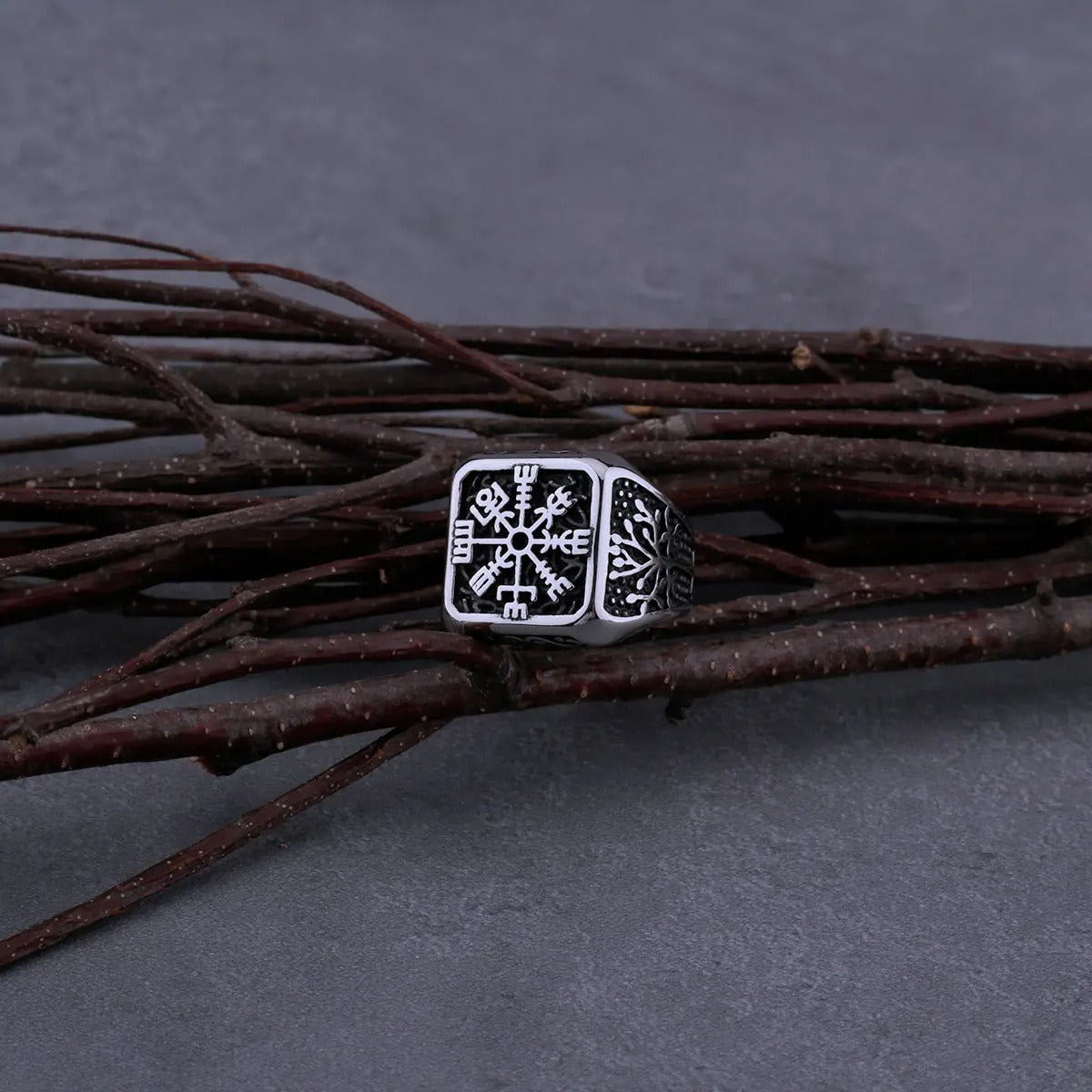 Viking herenring met Keltisch kompas