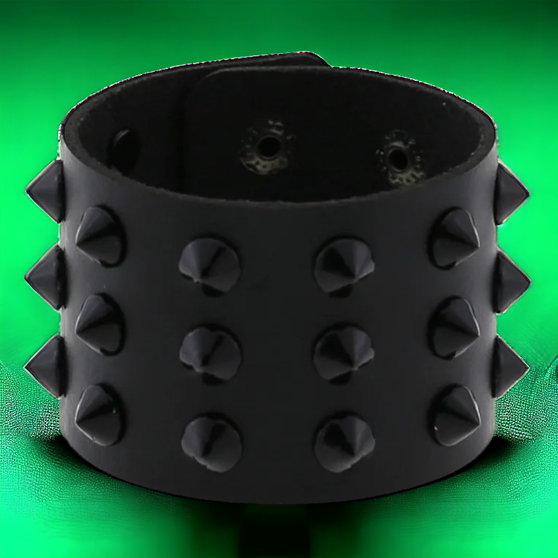 Gothic lederen armband met 3 rijen zwarte spikes