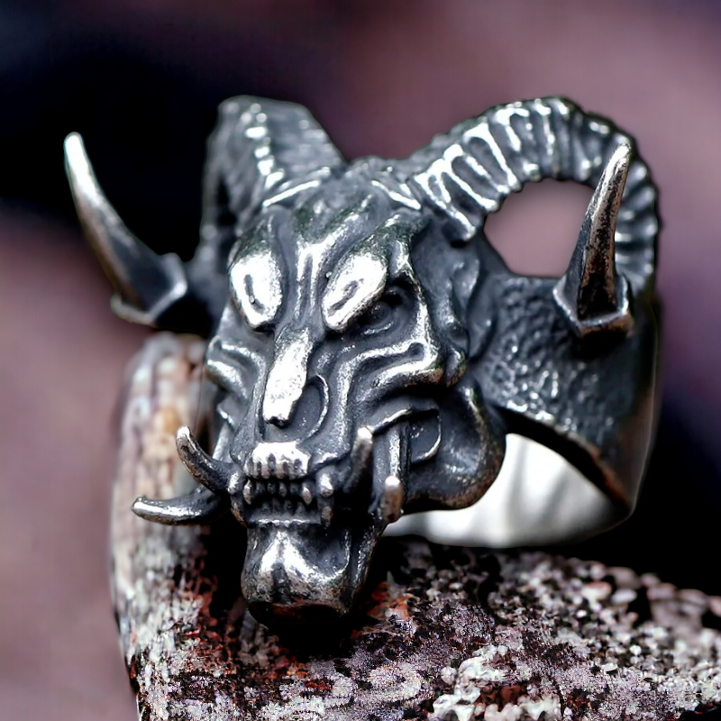 Herenring met Gothische duivel