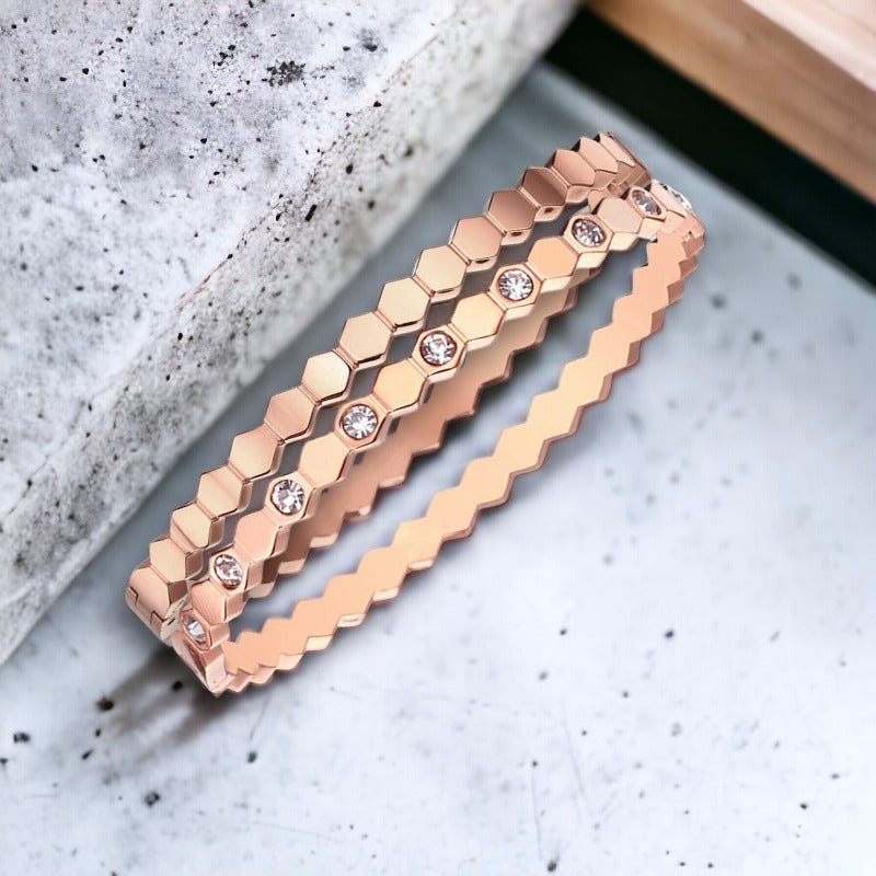 2-delige armbandenset met hexagonvormpjes