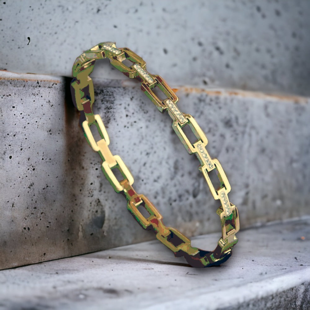 Stijve schakelarmand afwisselend met strassteentjes en niet