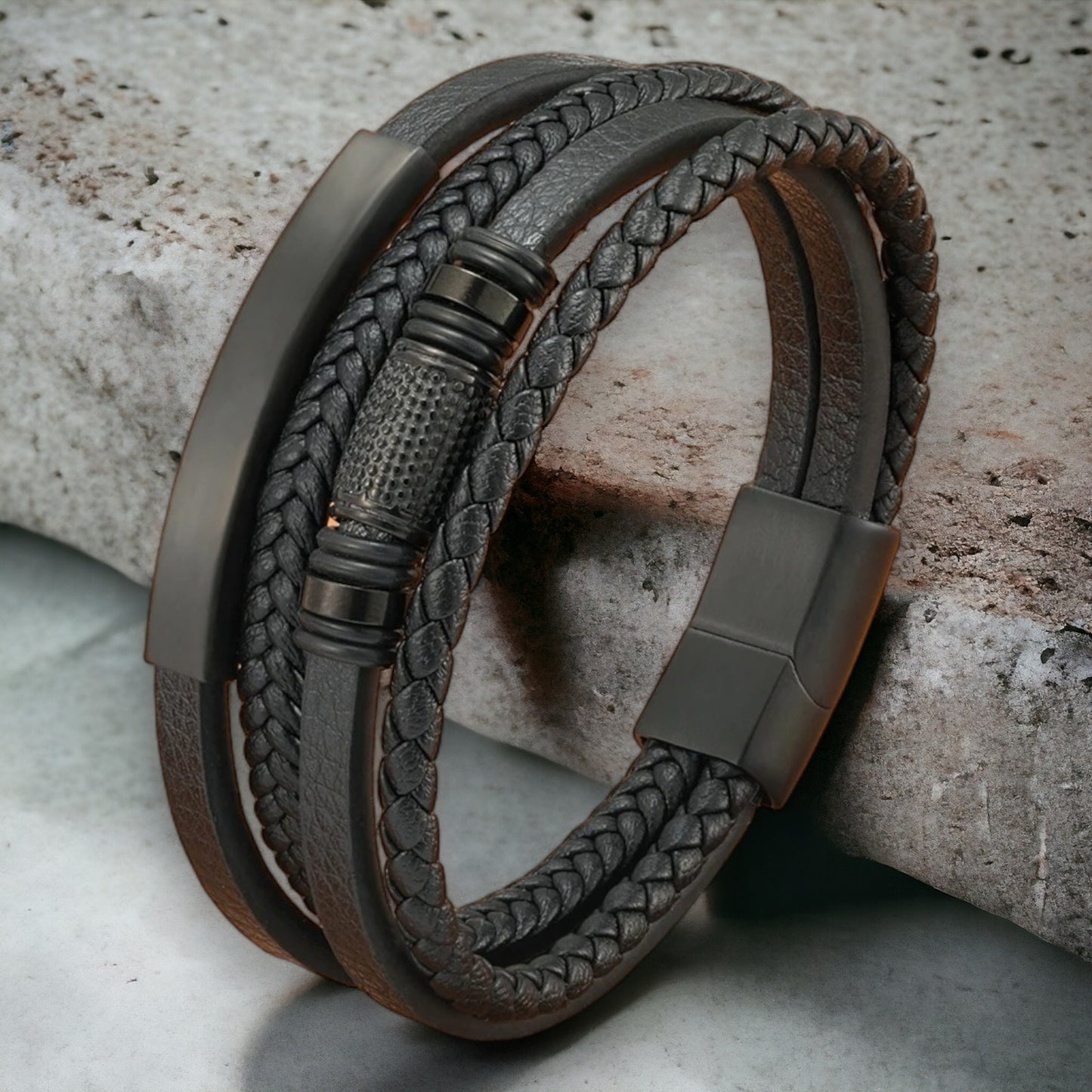 Multilayer herenarmband met stalen plaatje en fantasieparels