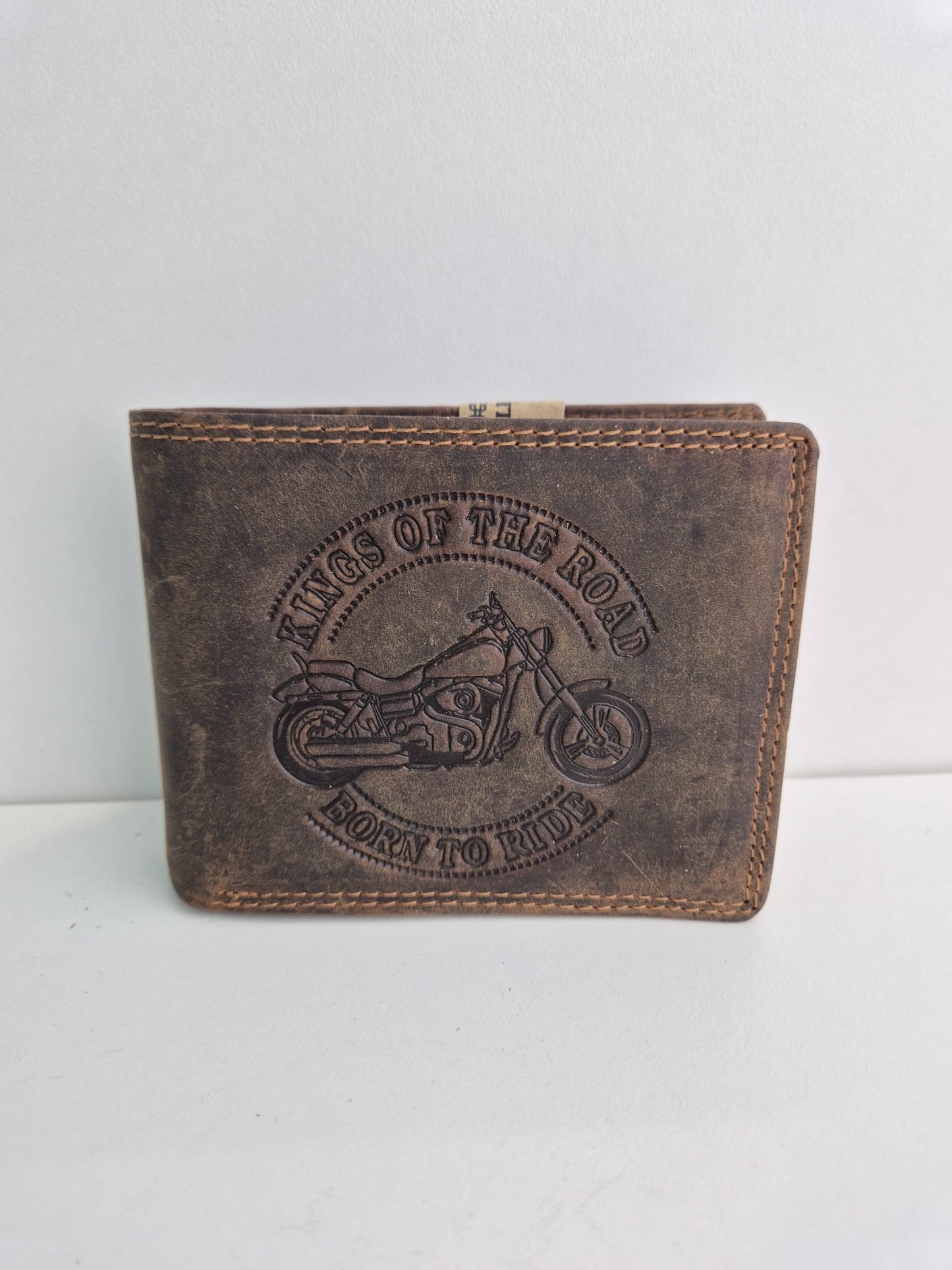 Lederen herenportefeuille me moto en tekst "Kings of the road, Born to ride"