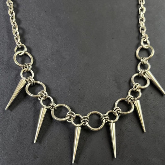 Stalen Punk choker met 6 pinnen