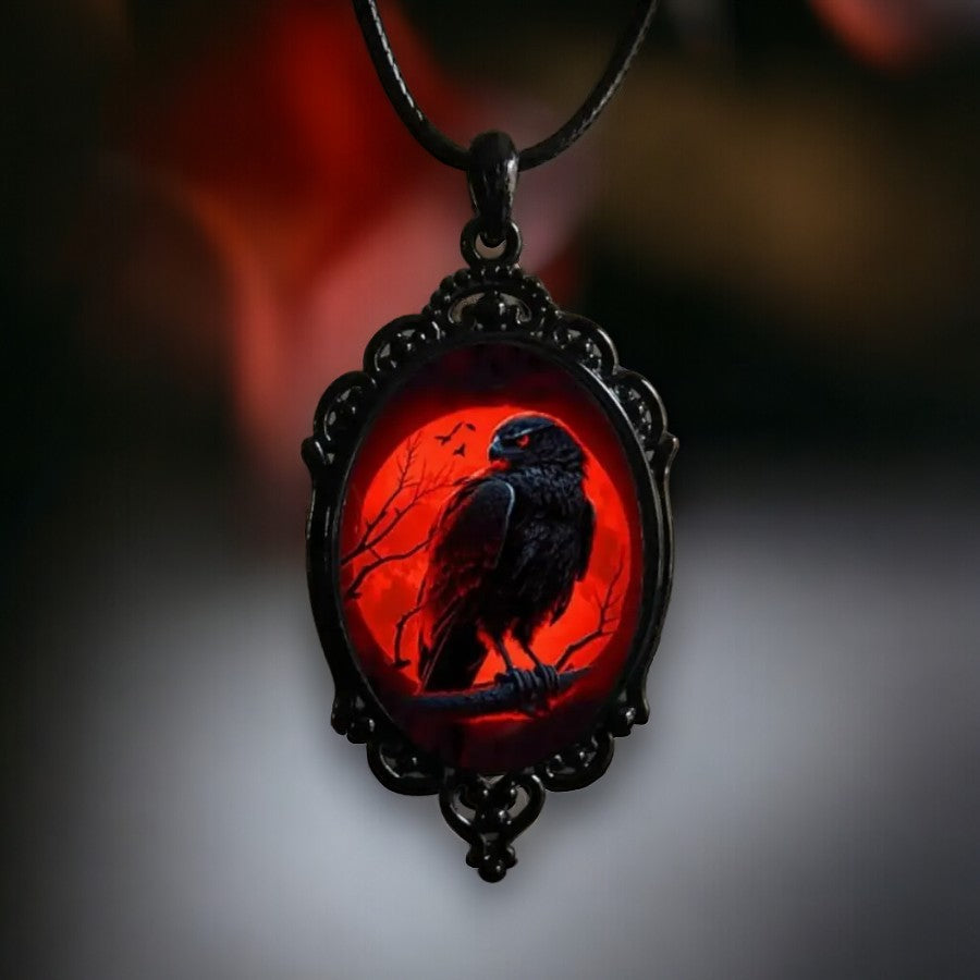 Gothic koordketting met amulet met verschillende afbeeldingen