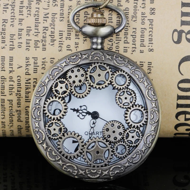 Zakhorloge met open deksel met radertjes