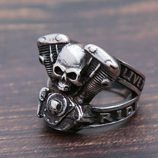 Steampunk bikerring met met schedel