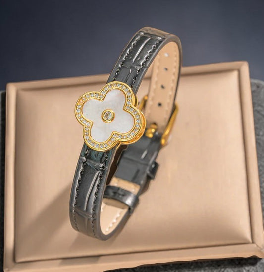 Lederen armband met klavertje 4