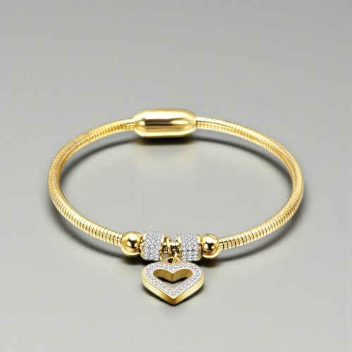 Stijve stalen armband met magneetsluiting en bedelhartje