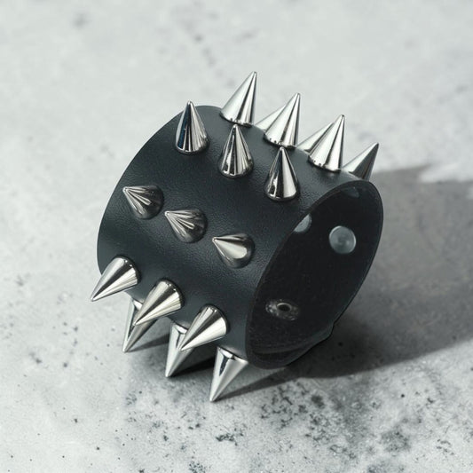 Brede armband met 3 rijen spikes