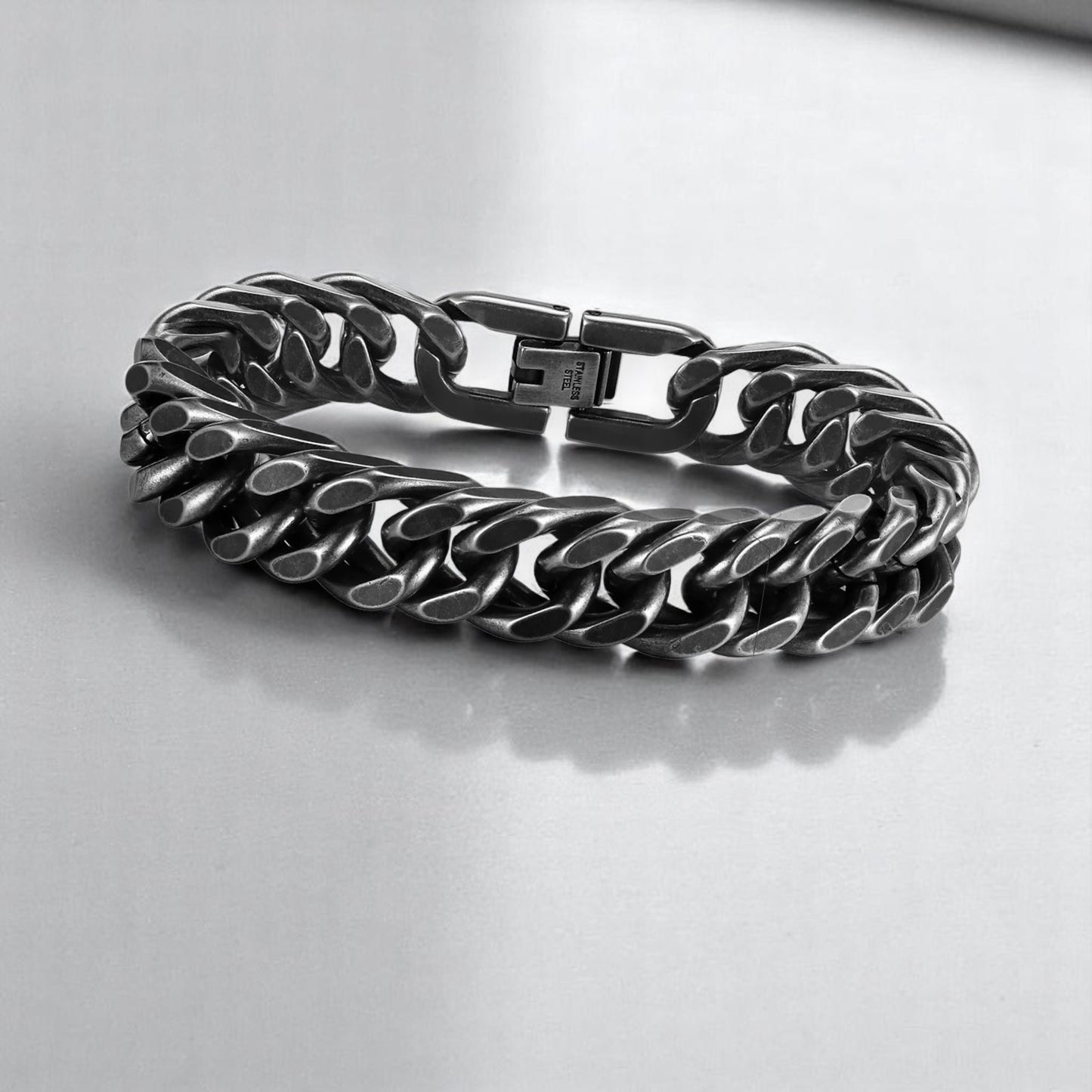 Donkere stalen armband 12mm breed