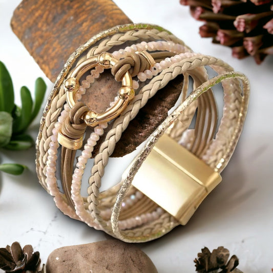Multilayer vrouwenarmband met verschillende texturen en ring