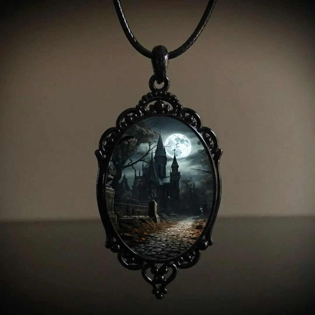 Gothic koordketting met amulet met verschillende afbeeldingen