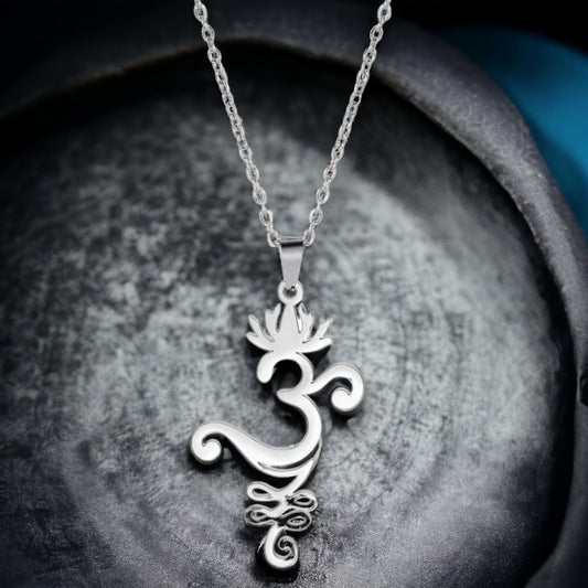 Halsketting met Chakra symbool Ohm